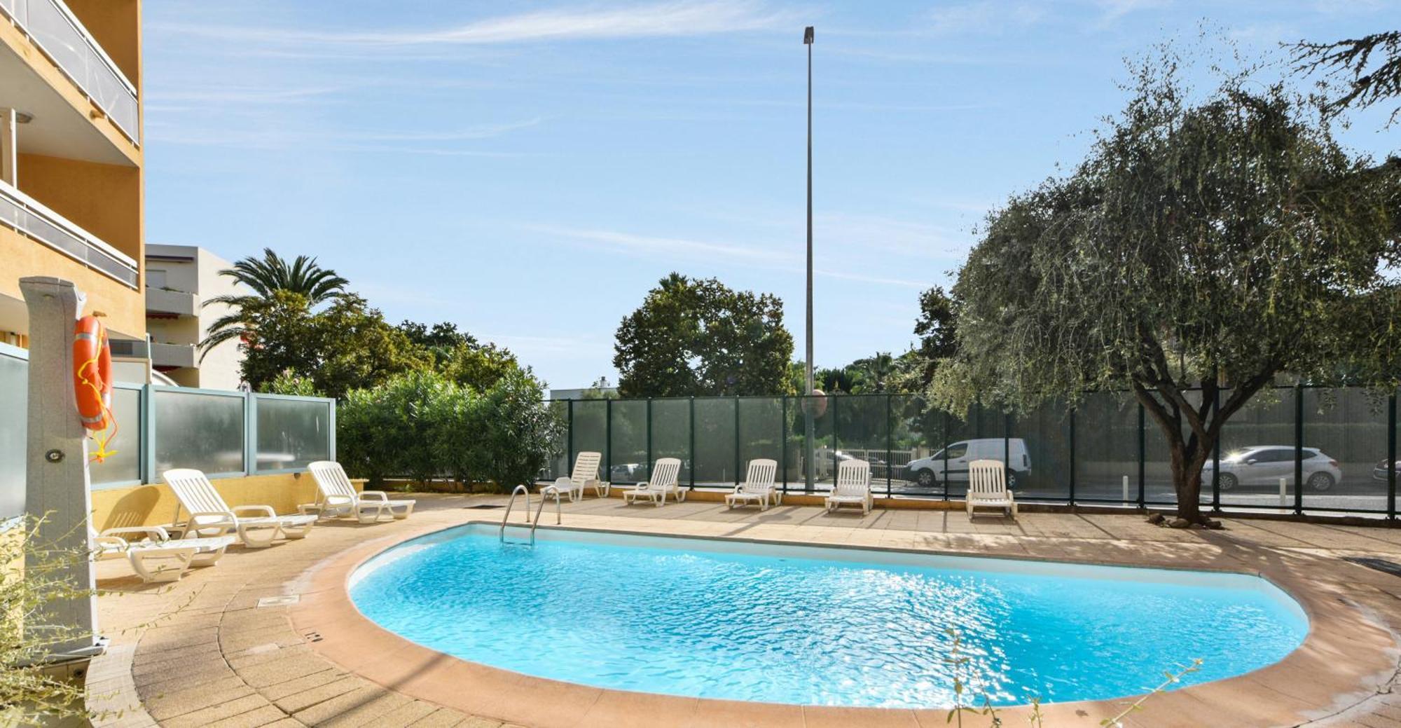 Residence Pierre & Vacances La Rostagne Juan-les-Pins Dış mekan fotoğraf